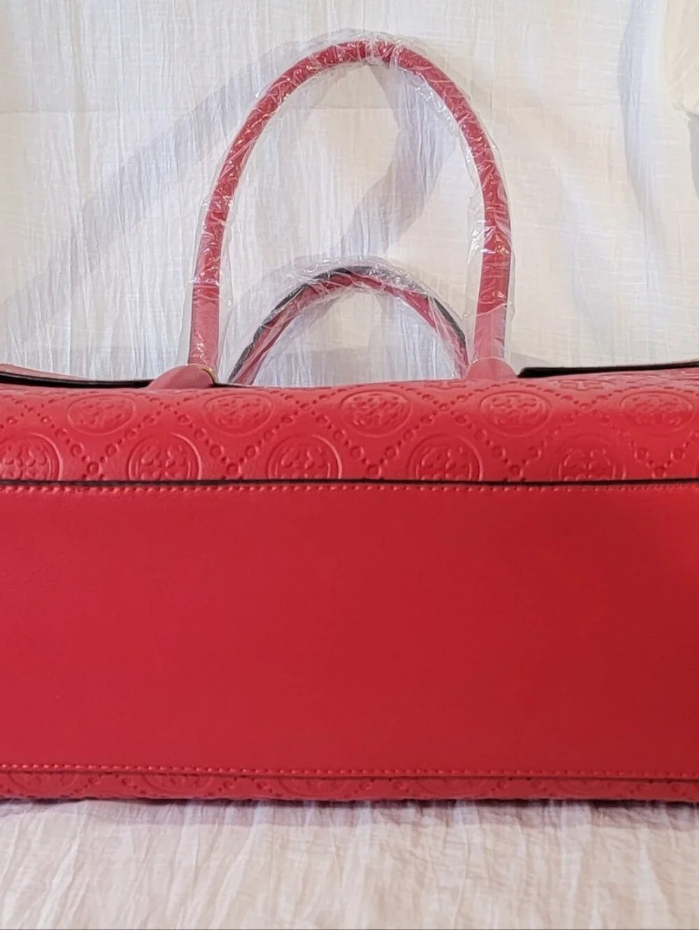 Classic Fashion BCH-9016W Red Large Tote & Matching Wallet NWT